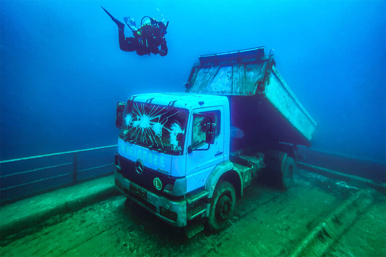 269_BELOW_SURFACE_TOBIAS_FRIEDRICH_20230428_SportDiver_20230428_101410